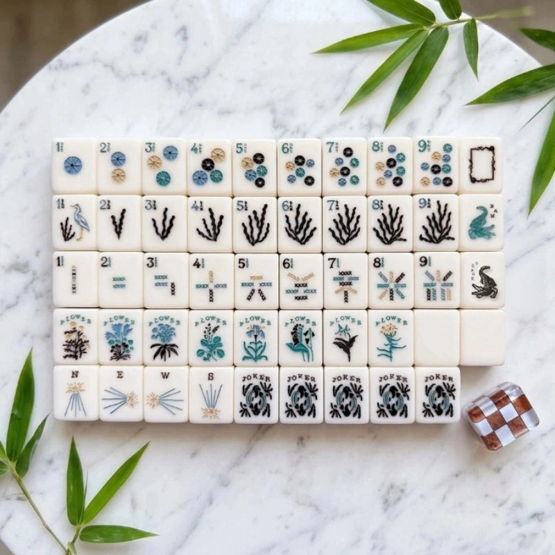 Checkered back American mahjong set with coastal nature artwork